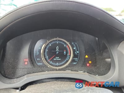 Zdjęcie 9 z 13 samochodu: 2016 LEXUS IS 200T VIN:JTHBA1D22G5035206 - miniatura