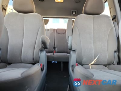 Zdjęcie 10 z 14 samochodu: 2012 KIA SEDONA LX VIN:KNDMG4C79C6483700 - miniatura