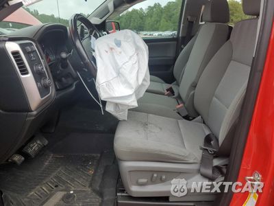 Zdjęcie 7 z 14 samochodu: 2018 GMC SIERRA K1500 SLE VIN:1GTV2MEC7JZ326515 - miniatura