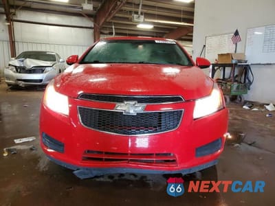 Piąte zdjęcie samochodu w środku: 2014 CHEVROLET CRUZE LT VIN:1G1PC5SB8E7207633 - miniatura