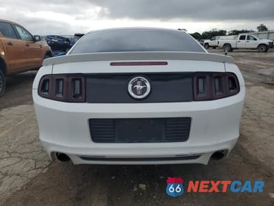 Zdjęcie 6 z 12 samochodu: 2014 FORD MUSTANG VIN:1ZVBP8AM7E5332920 - miniatura
