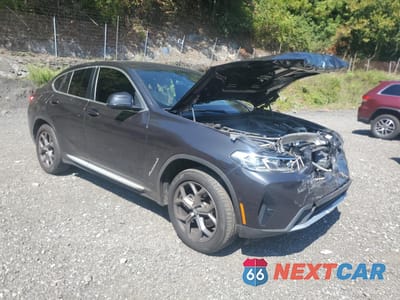 Czwarte zdjęcie samochodu z boku: 2024 BMW X4 XDRIVE30I VIN:5UX33DT07R9V93371 - miniatura