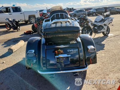 Czwarte zdjęcie samochodu z boku: 2022 HARLEY-DAVIDSON FLHTCUTGSE VIN:1HD1TBH20NB953010 - miniatura