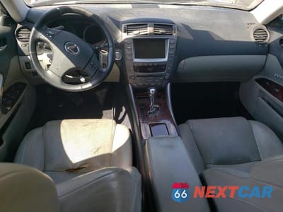 Zdjęcie 8 z 13 samochodu: 2006 LEXUS IS 350 VIN:JTHBE262X65006199 - miniatura