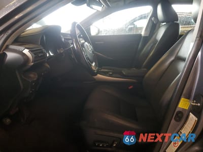 Zdjęcie 7 z 14 samochodu: 2017 LEXUS IS 200T VIN:JTHBA1D20H5056427 - miniatura