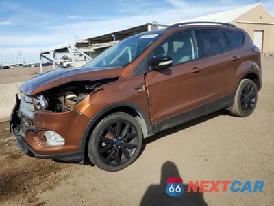 2017 FORD ESCAPE TITANIUM 1FMCU0JD0HUA60072 - główne zdjęcie licytacji z USA - miniatura