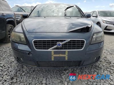 Piąte zdjęcie samochodu w środku: 2005 VOLVO S40 T5 VIN:YV1MS682752117519 - miniatura
