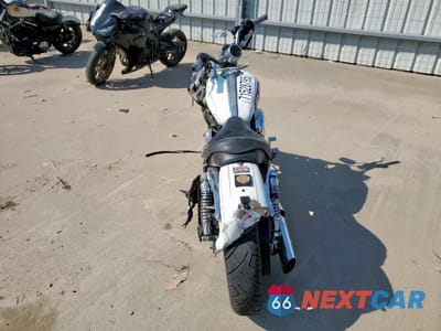 Czwarte zdjęcie samochodu z boku: 2004 HARLEY-DAVIDSON XL1200 C VIN:1HD1CGP184K448238 - miniatura