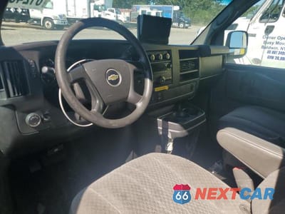 Zdjęcie 8 z 14 samochodu: 2014 CHEV EXPRESS G3500 VIN:1GB0G2CG1E1156960 - miniatura