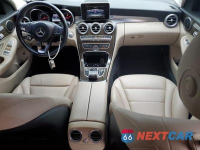 Zdjęcie 8 z 12 samochodu: 2015 MERCEDES-BENZ C 300 VIN:55SWF4JB8FU077837 - miniatura