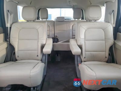 Zdjęcie 10 z 14 samochodu: 2024 LINCOLN NAVIGATOR RESERVE VIN:5LMJJ2LGXREL24295 - miniatura