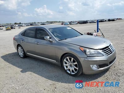 Czwarte zdjęcie samochodu z boku: 2013 HYUNDAI EQUUS SIGNATURE VIN:KMHGH4JH3DU062294 - miniatura