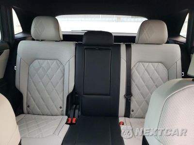 Zdjęcie 10 z 16 samochodu: 2025 VOLKSWAGEN ATLAS CROSS SPORT SEL PREMIUM R-LINE VIN:1V2FE2CA7SC202166 - miniatura