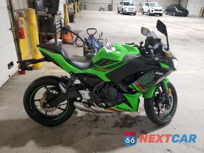 2024 KAWASAKI EX650 P ML5EXEP13RDAB5751 - główne zdjęcie licytacji z USA - miniatura