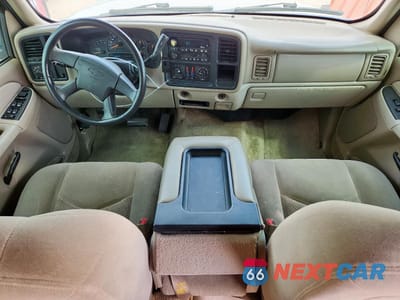 Zdjęcie 8 z 13 samochodu: 2003 CHEVROLET SUBURBAN C1500 VIN:3GNEC16Z53G257882 - miniatura