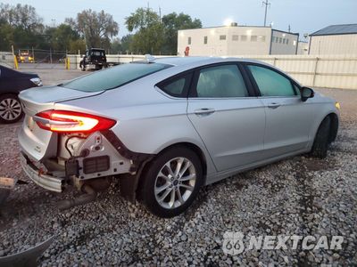 Trzecie zdjęcie samochodu z tyłu: 2019 FORD FUSION SE VIN:3FA6P0HD6KR203741 - miniatura