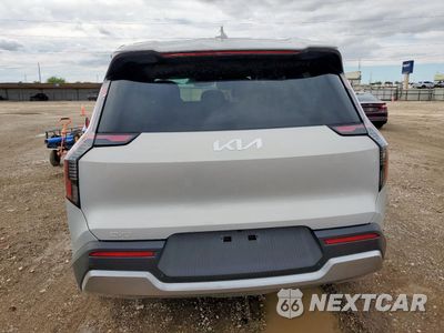 Zdjęcie 6 z 13 samochodu: 2026 KIA EV9 LIGHT VIN:5XYAB5S19TG008176 - miniatura