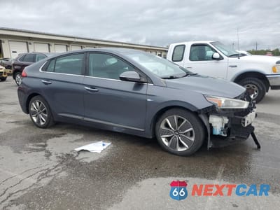 Czwarte zdjęcie samochodu z boku: 2017 HYUNDAI IONIQ LIMITED VIN:KMHC05LC5HU028814 - miniatura