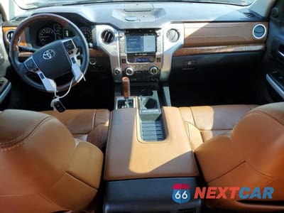 Zdjęcie 8 z 13 samochodu: 2021 TOYOTA TUNDRA VIN:5TFAY5F12MX990138 - miniatura