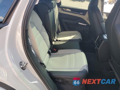 Zdjęcie 11 z 15 samochodu: 2024 PORSCHE CAYENNE TURBO E-HYBRID COUPE VIN:WP1BM2AY9RDA71148 - miniatura