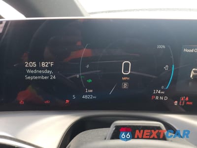Zdjęcie 9 z 13 samochodu: 2026 CADILLAC VISTIQ SPORT VIN:1GYC3NML3TZ700840 - miniatura