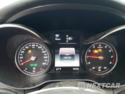Zdjęcie 9 z 12 samochodu: 2015 MERCEDES-BENZ C 300 4MATIC VIN:55SWF4KB2FU003103 - miniatura