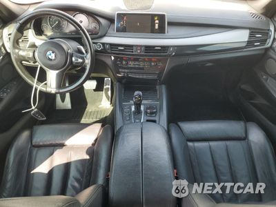 Zdjęcie 8 z 15 samochodu: 2015 BMW X5 XDRIVE50I VIN:5UXKR6C53F0J76525 - miniatura