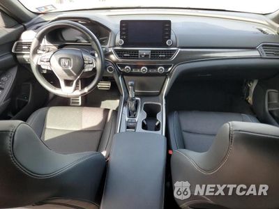 Zdjęcie 15 z 24 samochodu: 2020 HONDA ACCORD SPORT VIN:1HGCV1F35LA141815 - miniatura