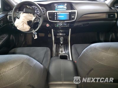 Zdjęcie 8 z 14 samochodu: 2016 HONDA ACCORD EX VIN:1HGCR2F75GA152588 - miniatura