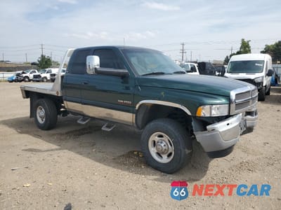 Czwarte zdjęcie samochodu z boku: 2001 DODGE RAM 2500 VIN:3B7KF23671G181789 - miniatura