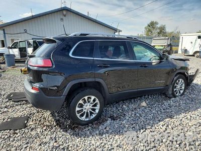 Trzecie zdjęcie samochodu z tyłu: 2019 JEEP CHEROKEE LATITUDE PLUS VIN:1C4PJMLB8KD199018 - miniatura