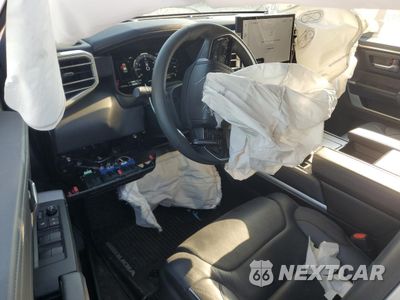 Zdjęcie 8 z 15 samochodu: 2023 TOYOTA SEQUOIA SR5 VIN:7SVAAABA6PX015901 - miniatura