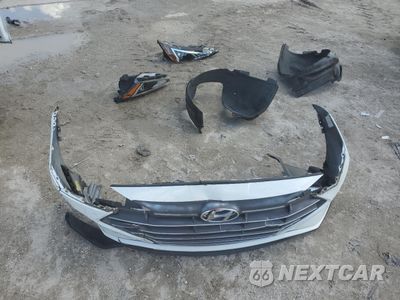 Zdjęcie 12 z 16 samochodu: 2019 HYUNDAI ELANTRA SE VIN:5NPD74LF4KH447487 - miniatura