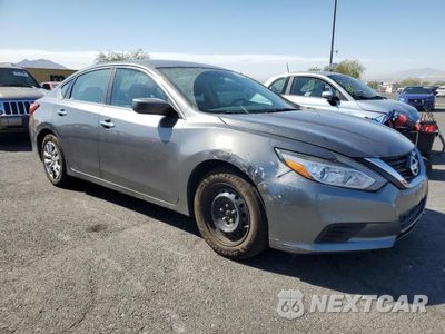 Czwarte zdjęcie samochodu z boku: 2016 NISSAN ALTIMA 2.5 VIN:1N4AL3AP2GN345204 - miniatura