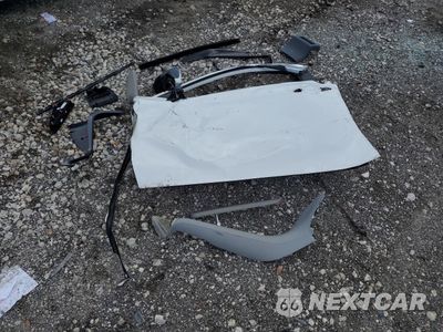 Zdjęcie 12 z 16 samochodu: 2019 TOYOTA CAMRY L VIN:4T1B11HK3KU853405 - miniatura