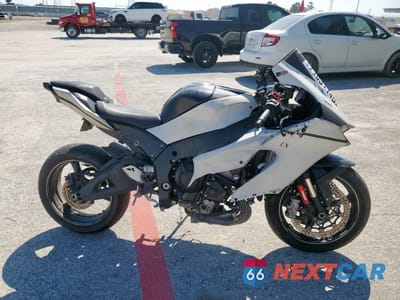 2024 KAWASAKI ZX1002 M JKBZXVM17RA007298 - główne zdjęcie licytacji z USA - miniatura