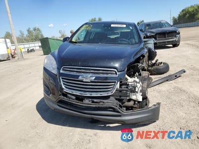 Piąte zdjęcie samochodu w środku: 2016 CHEVROLET TRAX LS VIN:KL7CJNSB2GB717050 - miniatura