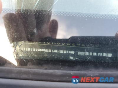 Zdjęcie 13 z 15 samochodu: 2008 JEEP COMMANDER SPORT VIN:1J8HH48K38C242809 - miniatura