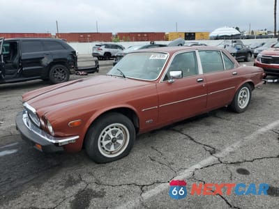 1983 JAGUAR XJ6 SAJAV1348DC354846 - główne zdjęcie licytacji z USA - miniatura