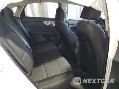 Zdjęcie 10 z 13 samochodu: 2023 KIA FORTE LX VIN:3KPF24AD7PE517911 - miniatura