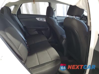 Zdjęcie 10 z 13 samochodu: 2023 KIA FORTE LX VIN:3KPF24AD7PE517911 - miniatura
