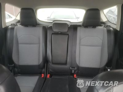 Zdjęcie 10 z 15 samochodu: 2019 FORD ESCAPE SE VIN:1FMCU0GD6KUA35949 - miniatura
