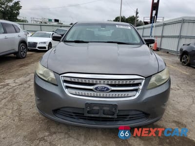 Piąte zdjęcie samochodu w środku: 2011 FORD TAURUS SEL VIN:1FAHP2EW1BG138928 - miniatura