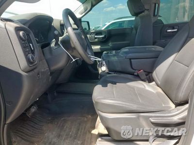 Zdjęcie 7 z 12 samochodu: 2019 CHEVROLET SILVERADO K1500 VIN:3GCUYAEF7KG160050 - miniatura