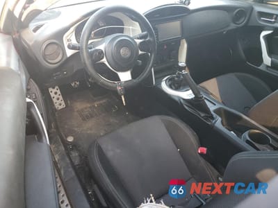 Zdjęcie 8 z 14 samochodu: 2017 TOYOTA 86 BASE VIN:JF1ZNAA18H9706894 - miniatura