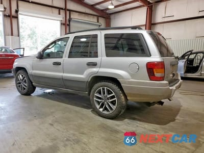 Drugie zdjęcie samochodu z przodu: 2004 JEEP GRAND CHEROKEE LAREDO VIN:1J4GX48S34C242206 - miniatura