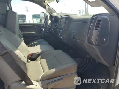 Zdjęcie 10 z 13 samochodu: 2022 CHEVROLET SILVERADO MEDIUM DUTY VIN:1HTKHPVK5NH597145 - miniatura