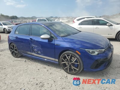 Czwarte zdjęcie samochodu z boku: 2023 VOLKSWAGEN GOLF R VIN:WVWFB7CD1PW131148 - miniatura