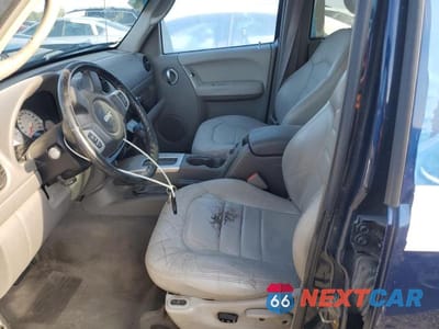 Zdjęcie 7 z 13 samochodu: 2002 JEEP LIBERTY LIMITED VIN:1J4GL58K92W114582 - miniatura