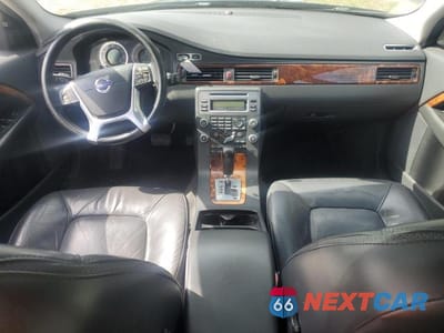 Zdjęcie 9 z 10 samochodu: 2010 VOLVO XC70 T6 VIN:YV4992BZ8A1080225 - miniatura